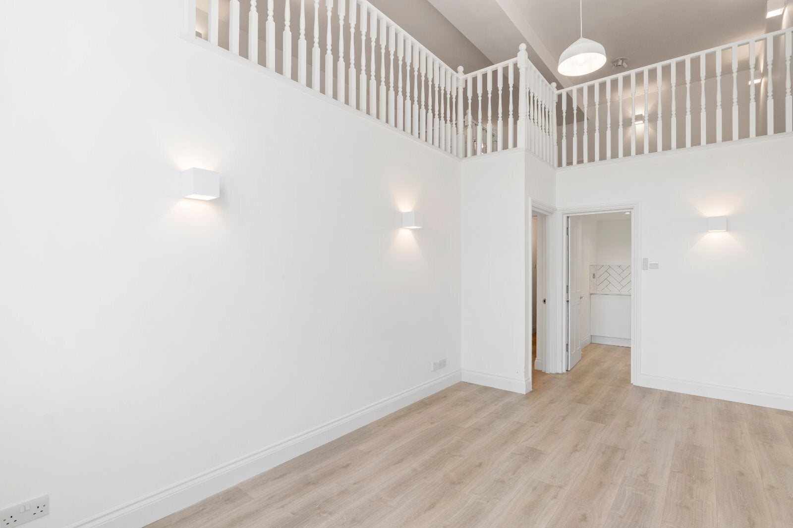Flat Shillington Old School in Greater London
