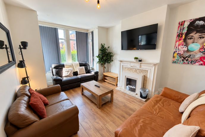 House Derwentwater Terrace in Leeds