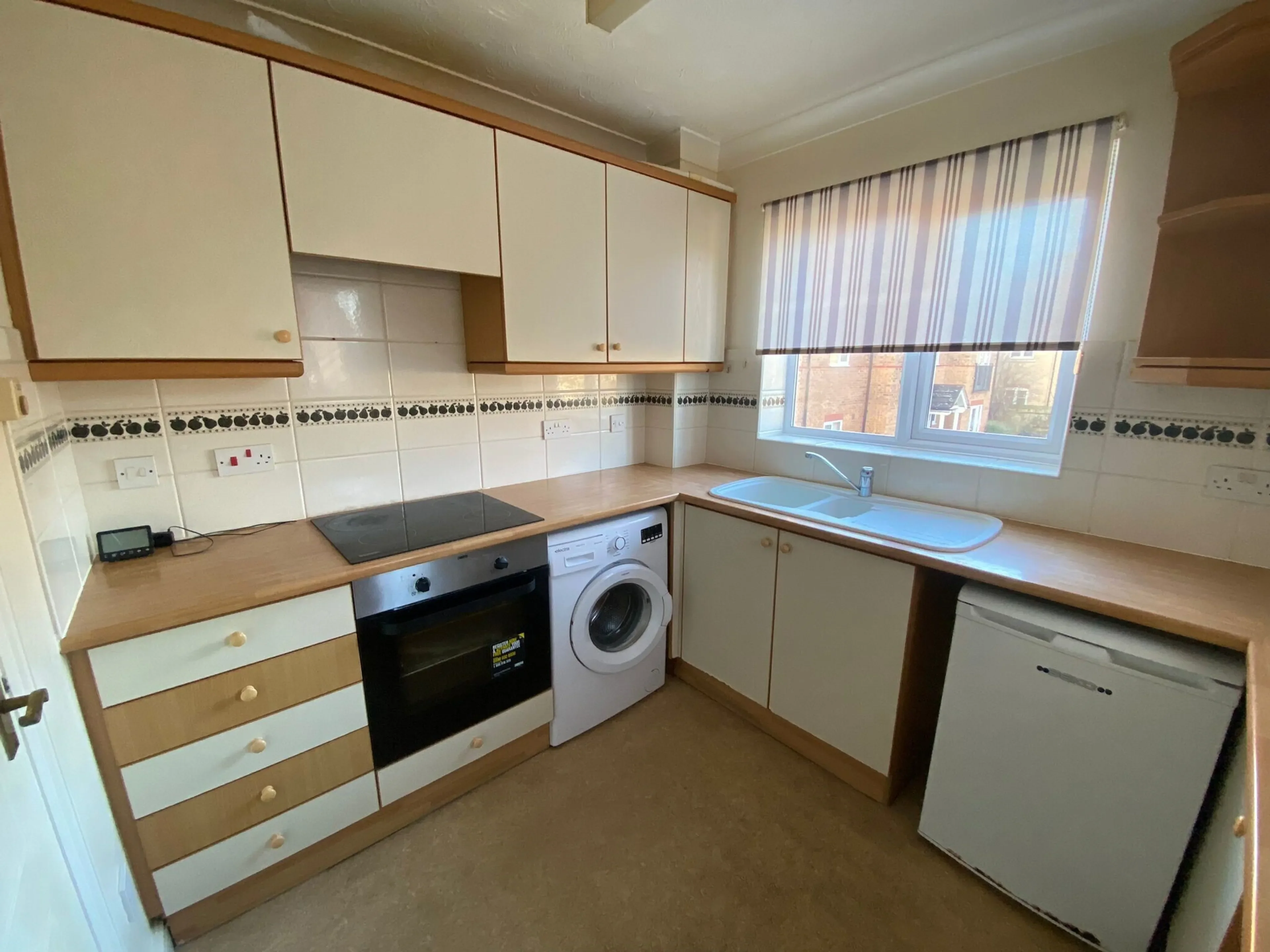Flat Sovereign Place in Peterborough