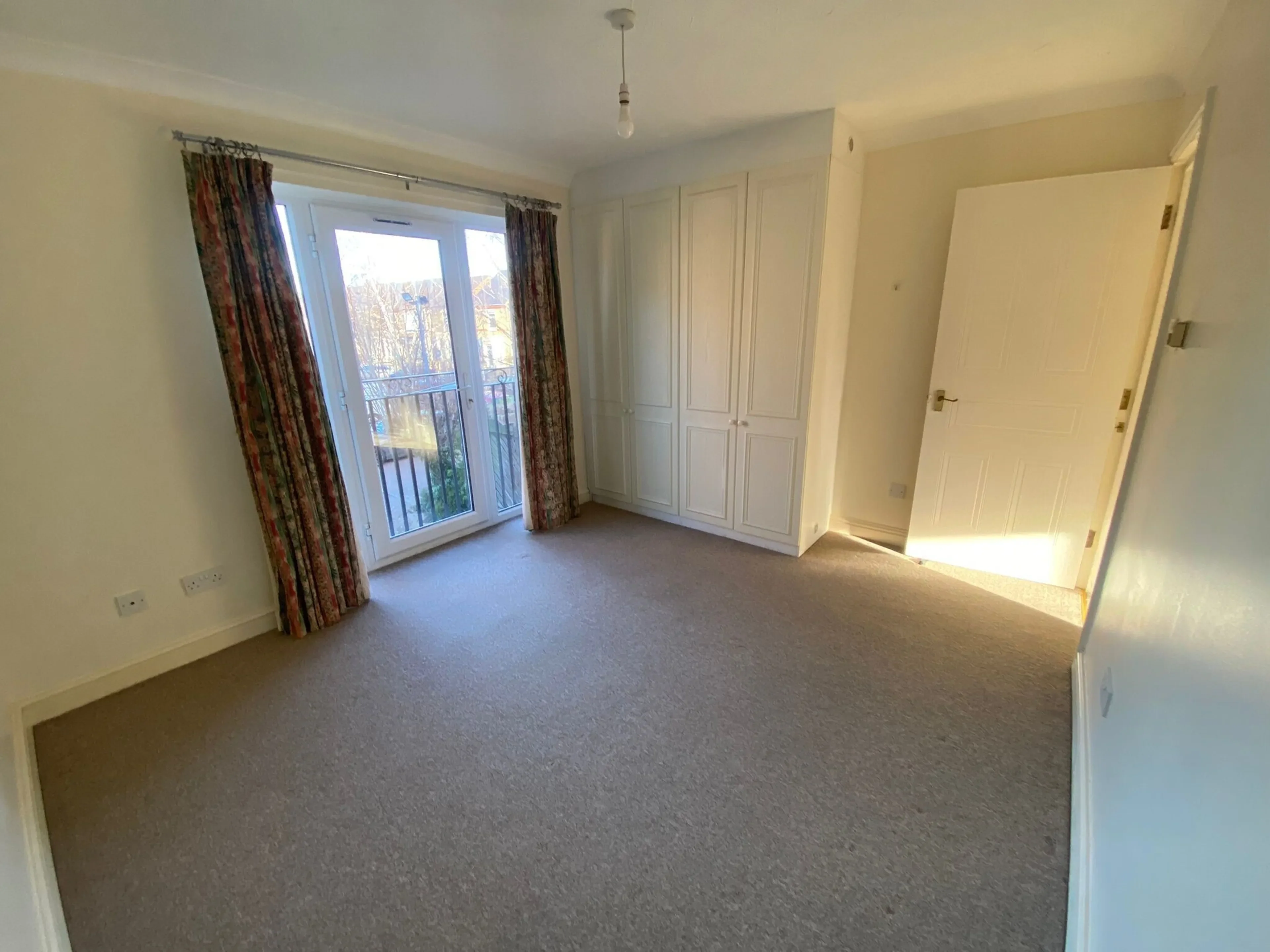Flat Sovereign Place in Peterborough