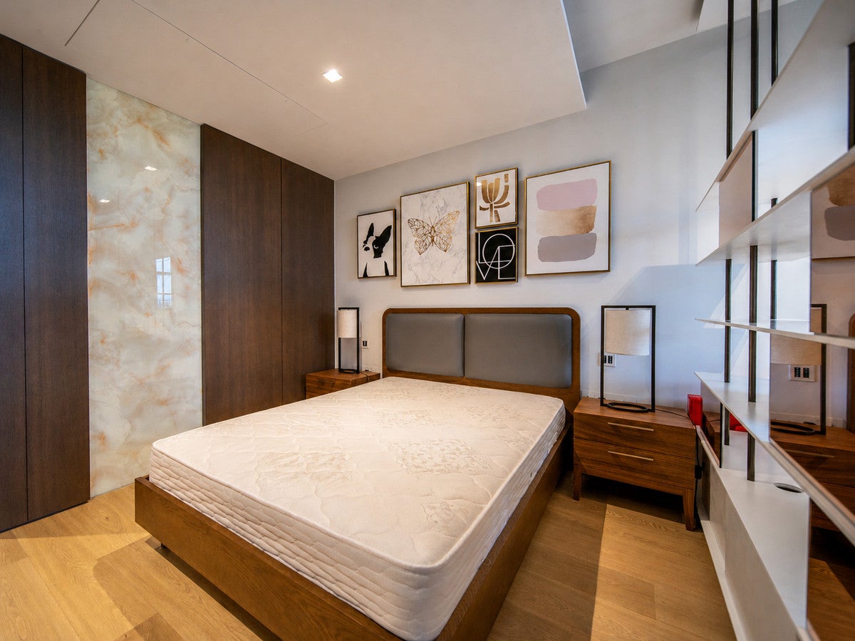 Flat Concert Hall Approach in Greater London