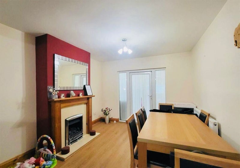 Room Aldridge Road in Birmingham