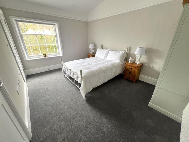 Flat B4164 in Trewen