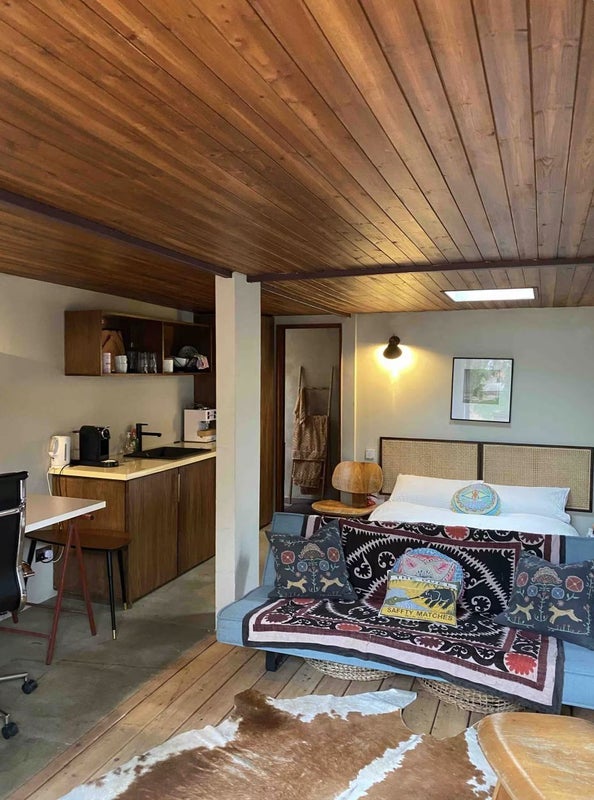Room Crediton Road in Greater London