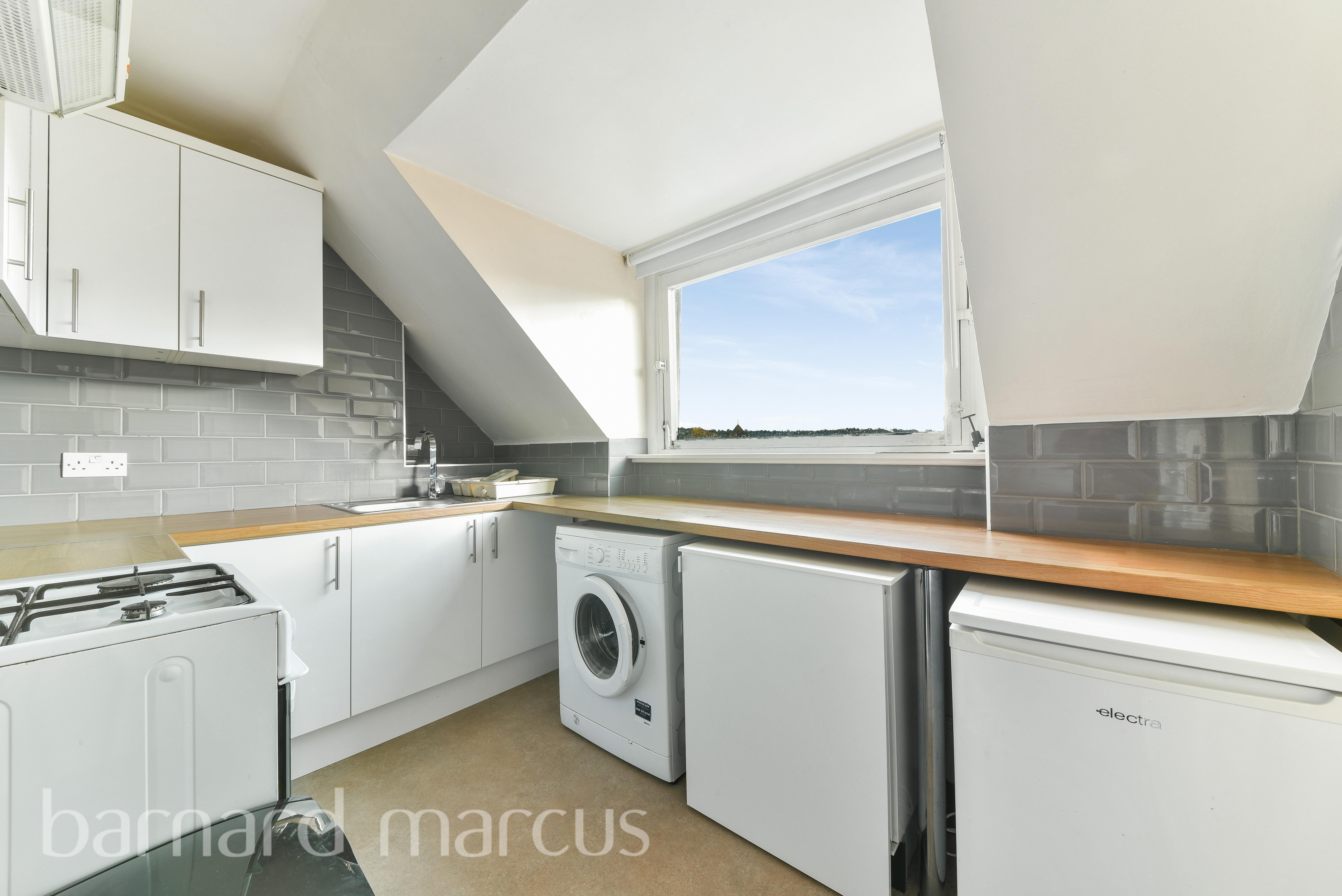 Flat Marlborough Road in Greater London
