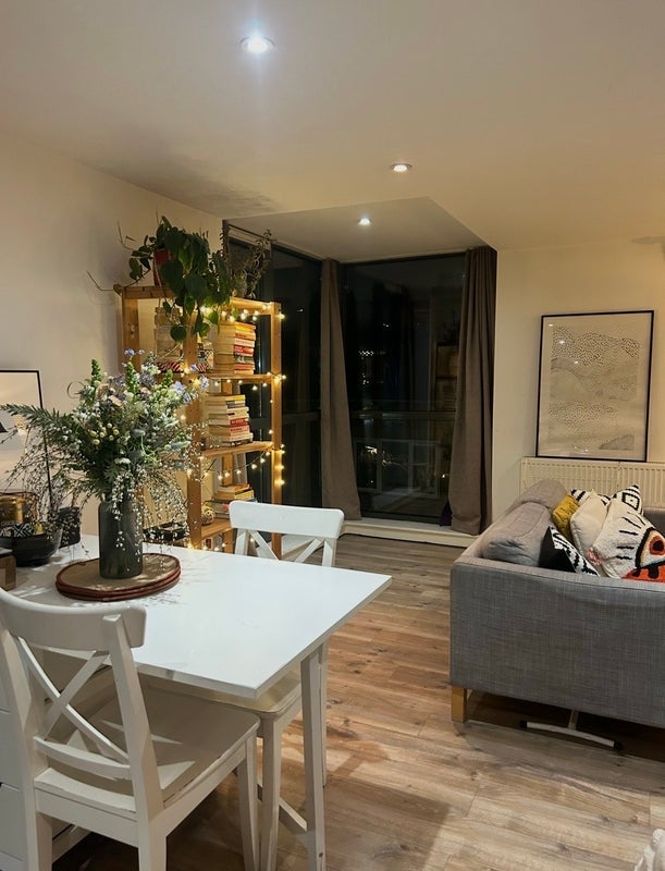 Room Shacklewell Lane in Greater London