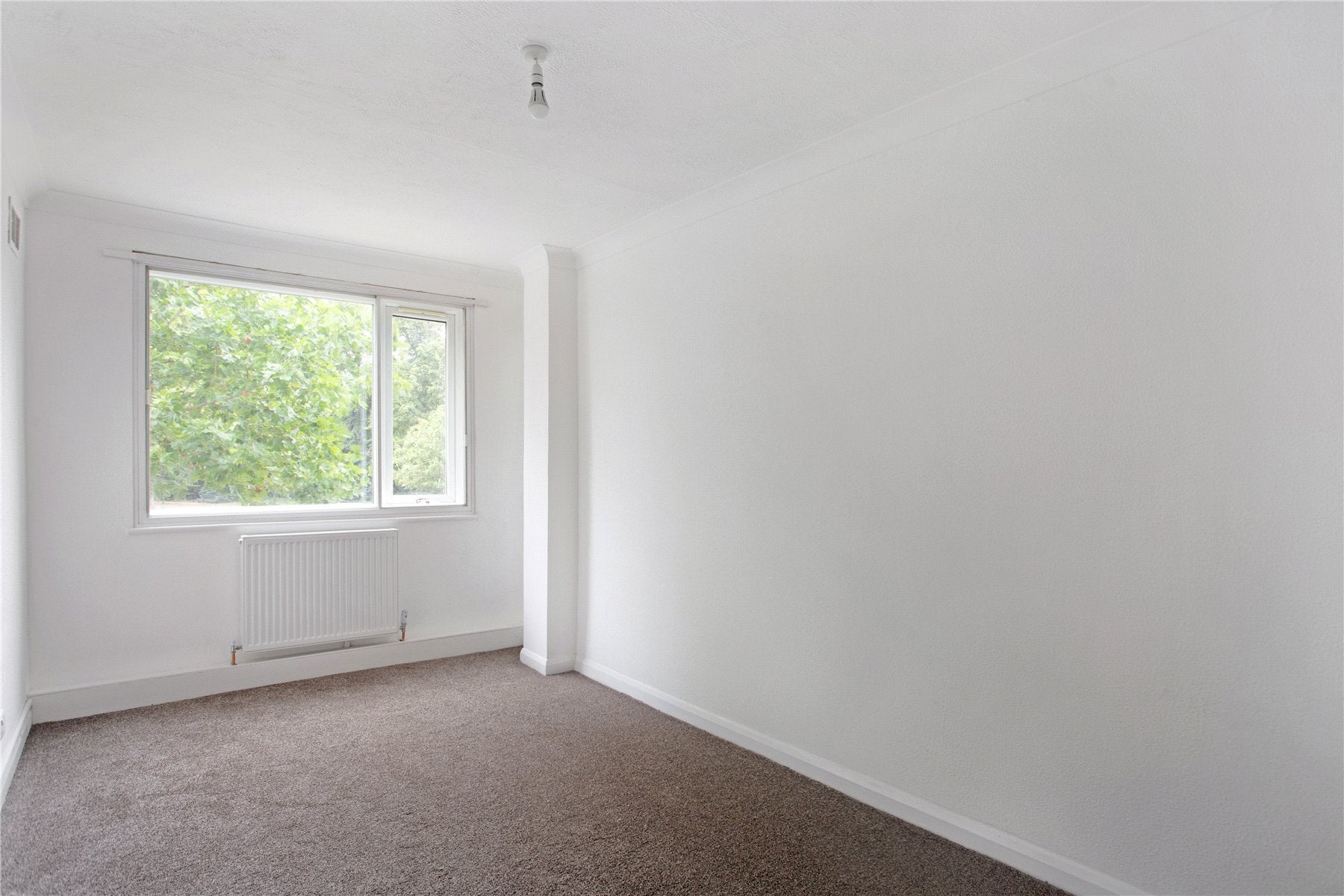 Flat London Road in Greater London