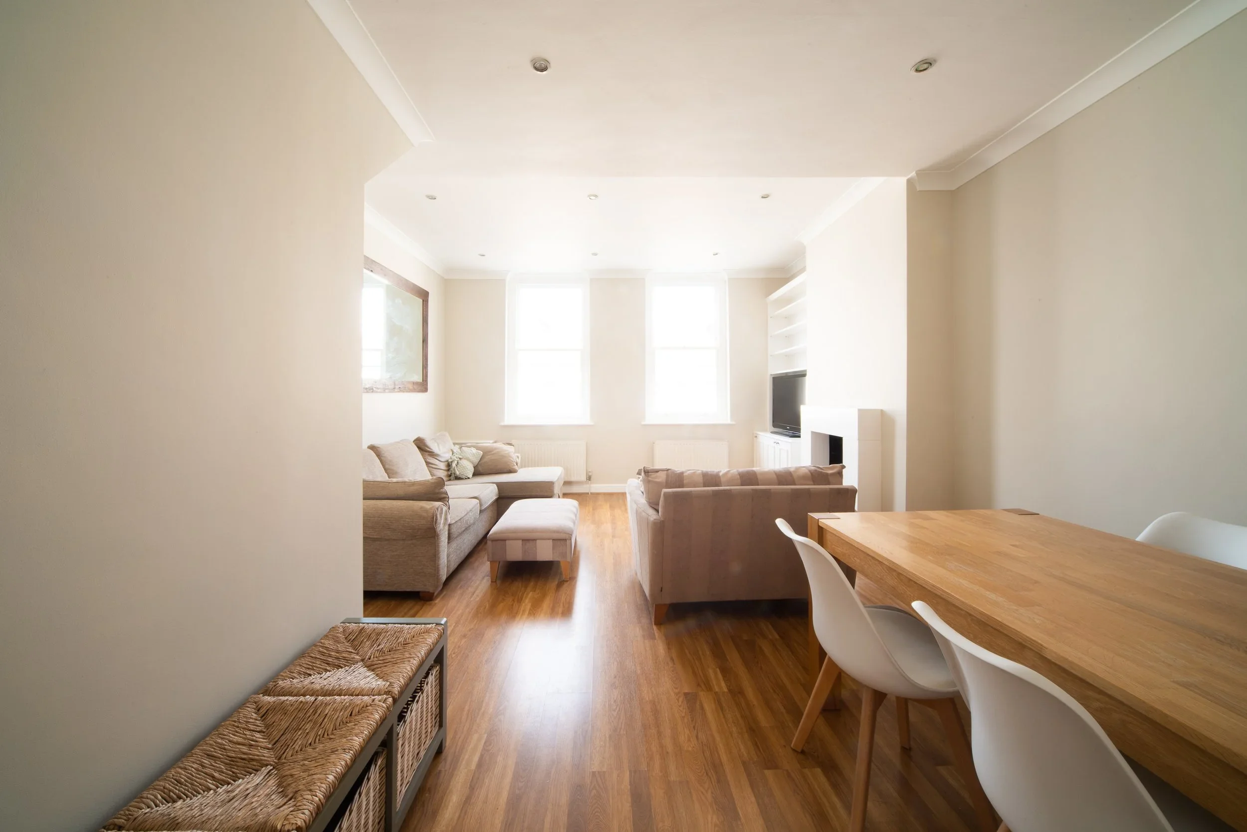 Flat Balham High Road in Greater London