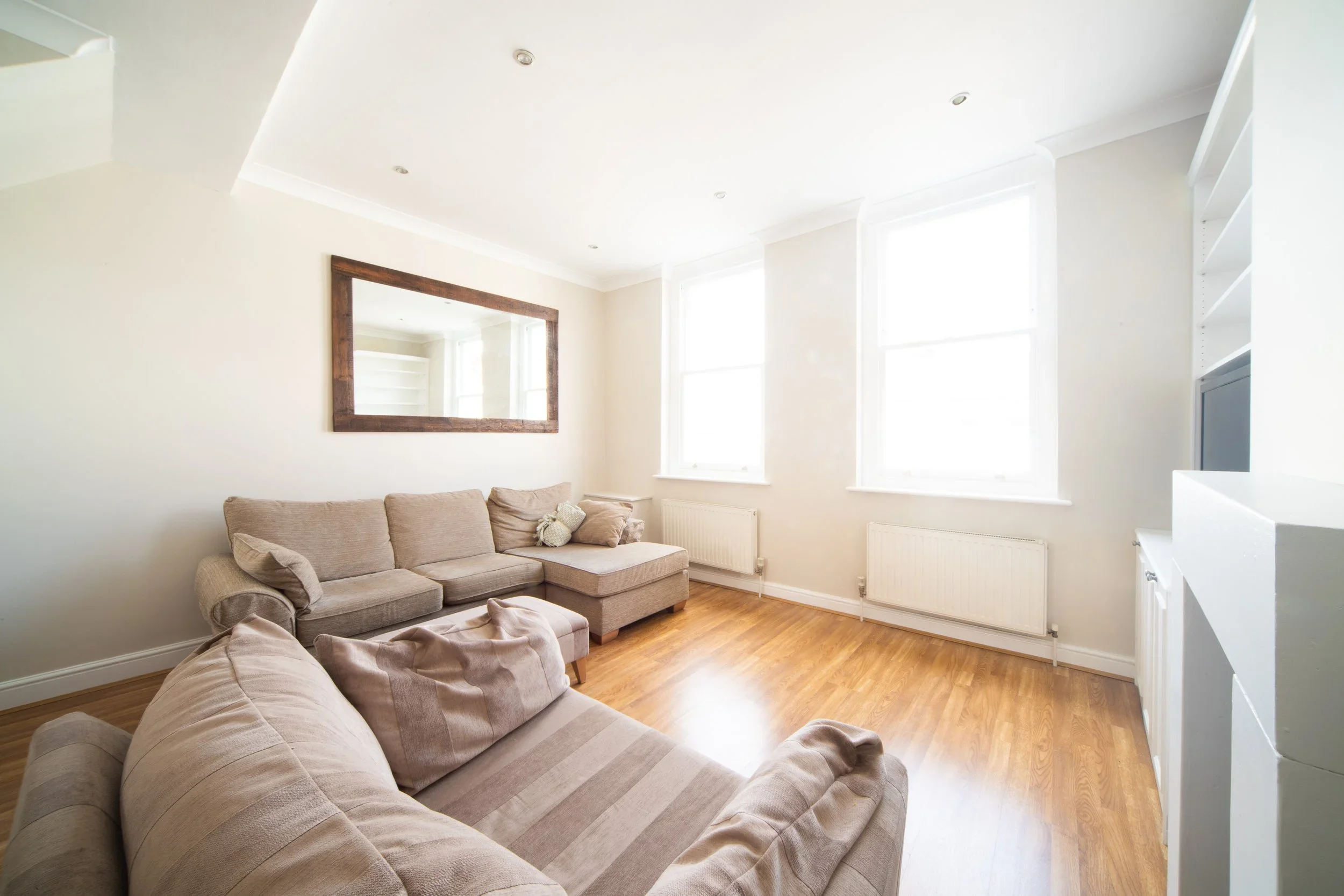 Flat Balham High Road in Greater London