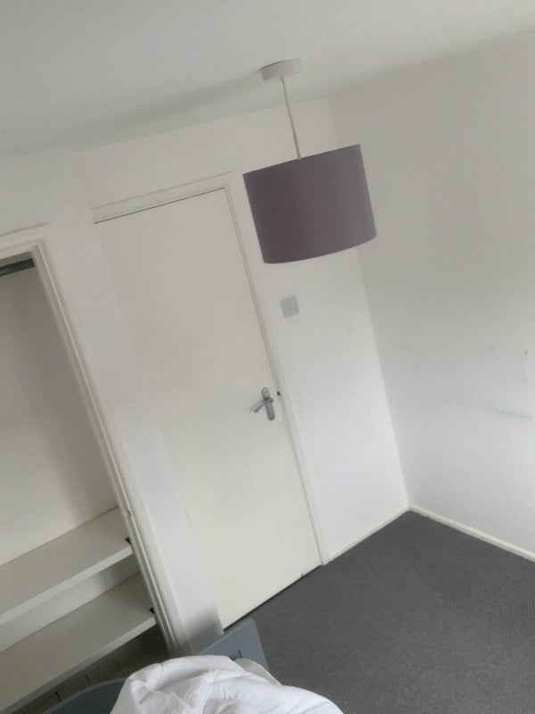 Room Plaw Hatch Close in East Hertfordshire