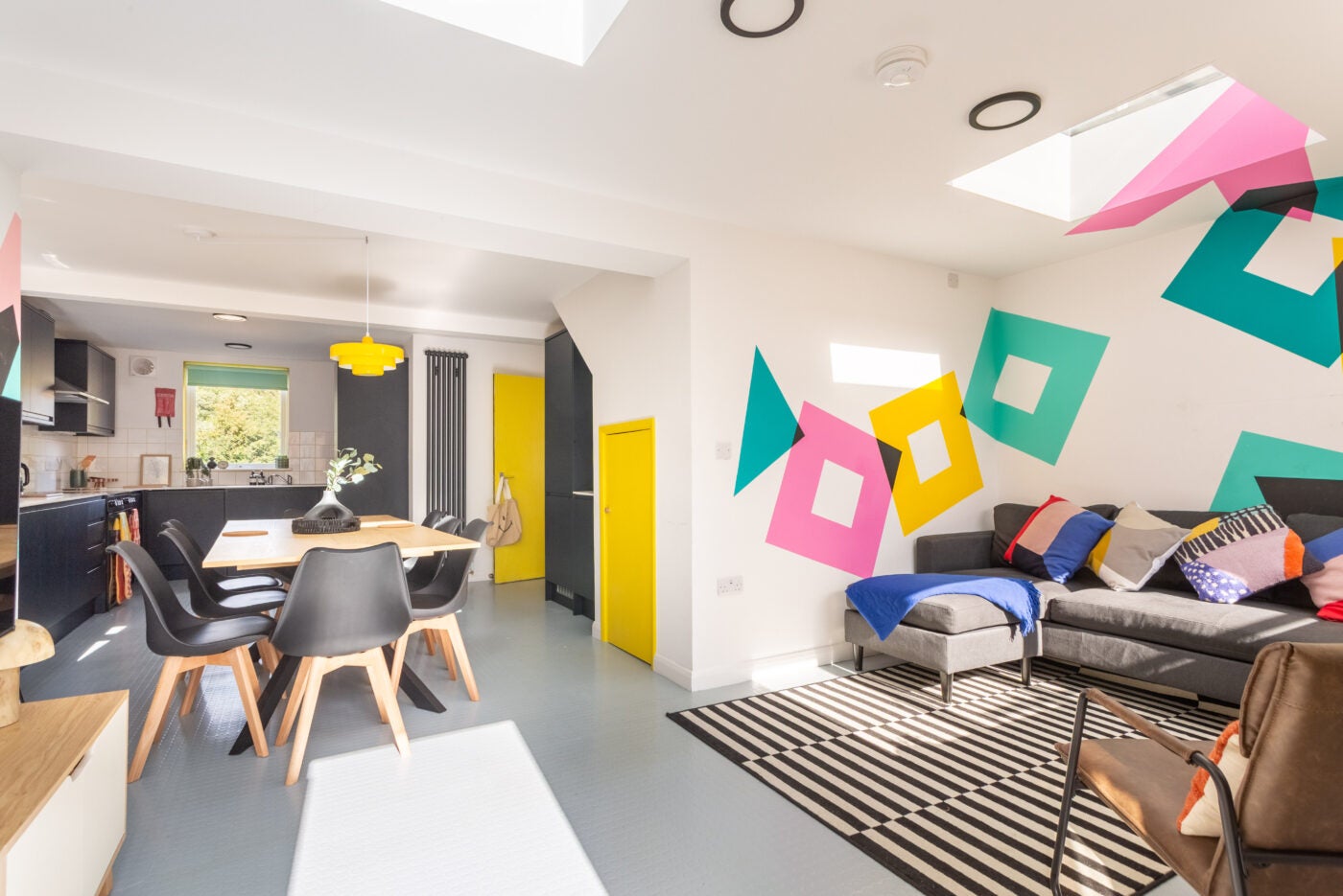 Flat Selham Close in Stanmer