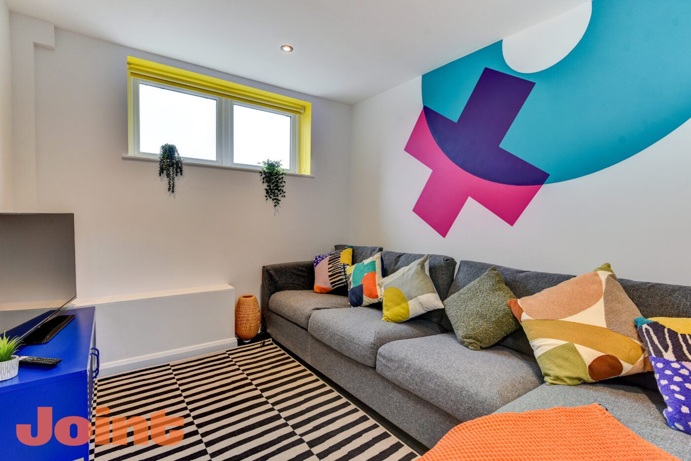 Flat Selham Close in Stanmer