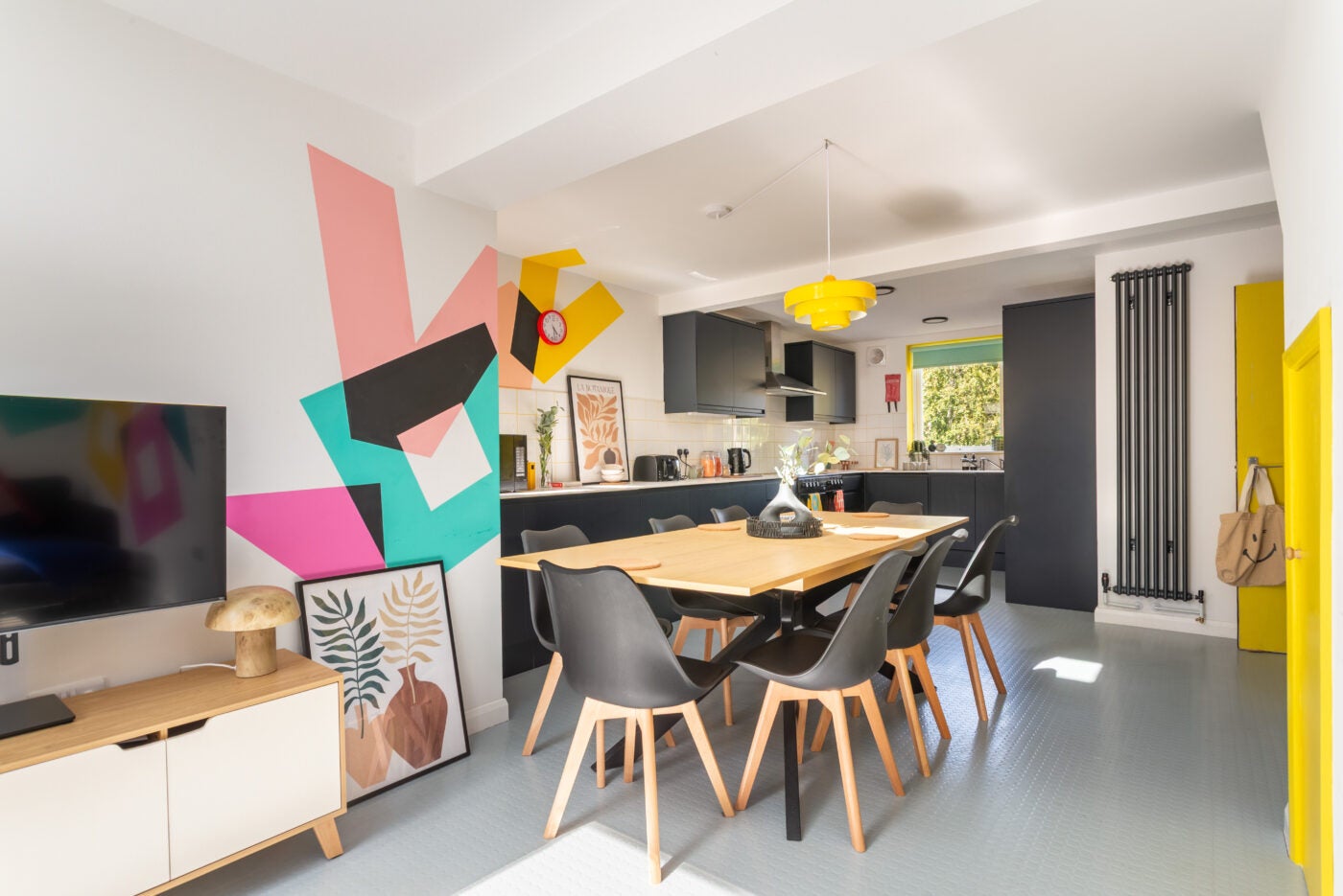 Flat Selham Close in Stanmer