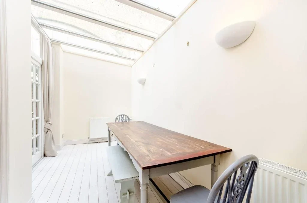 Flat Wadham Road in Greater London