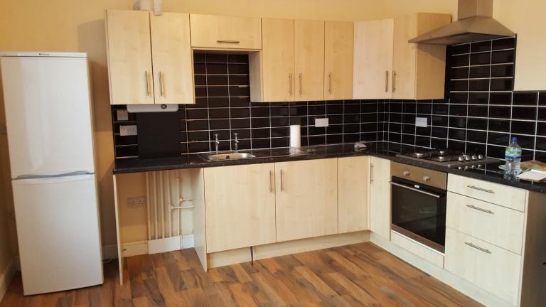 Flat Harehills Avenue in Leeds