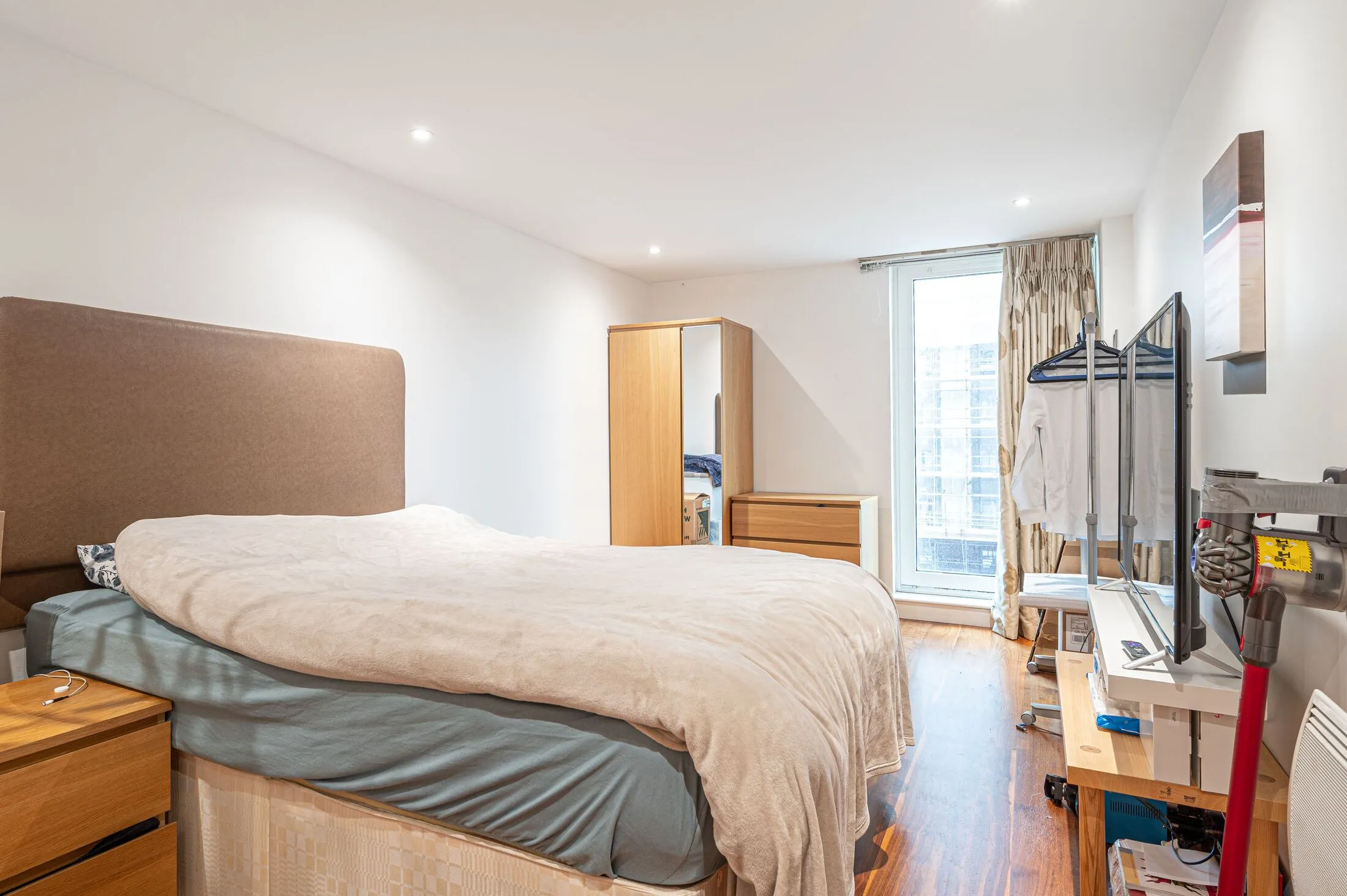 Flat Winchester Mews in Greater London