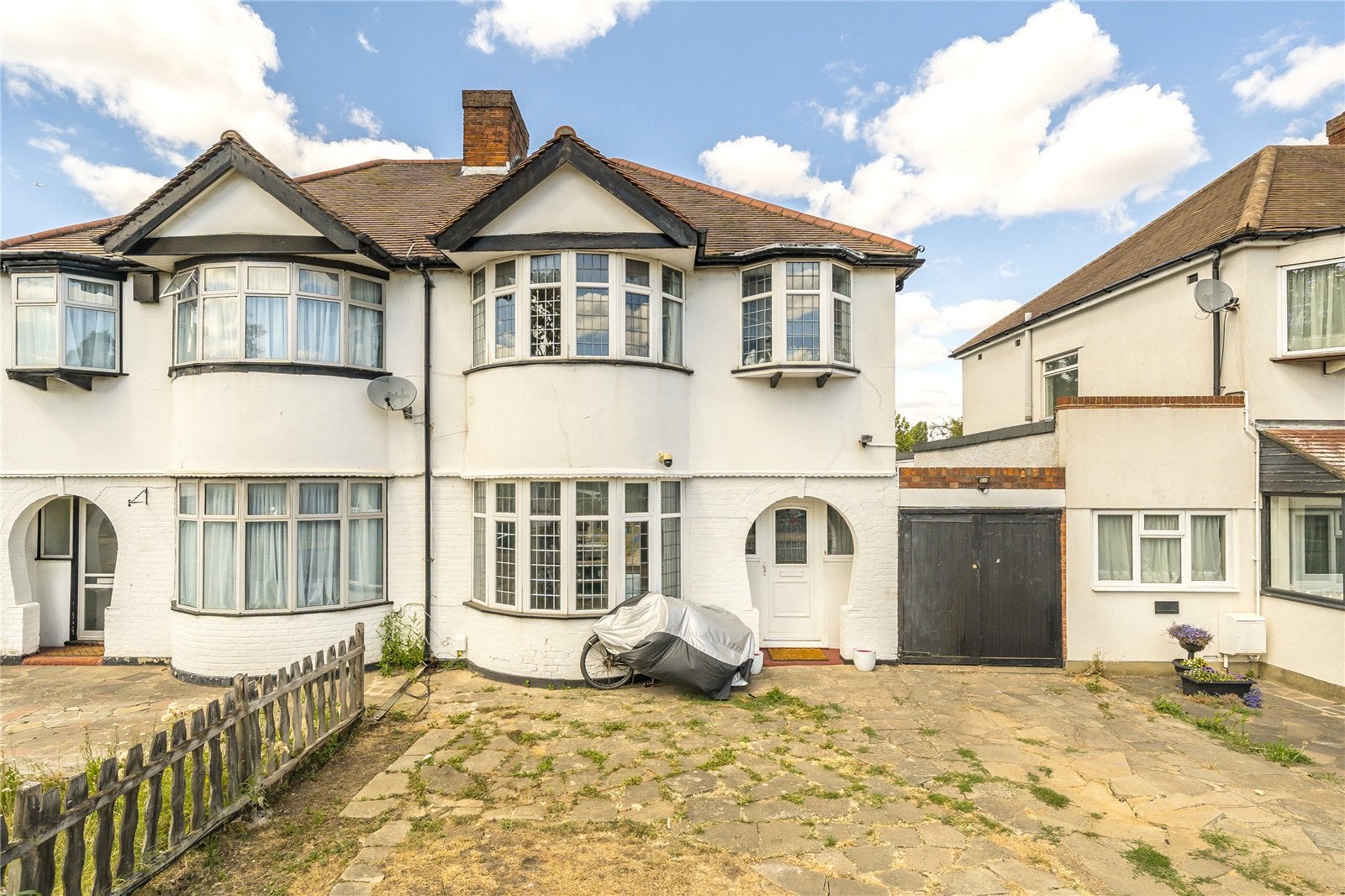 House Broad Walk in Greater London