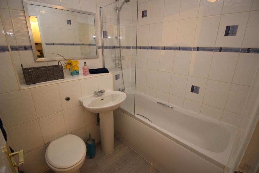 Flat Queen Alexandra Road in High Wycombe