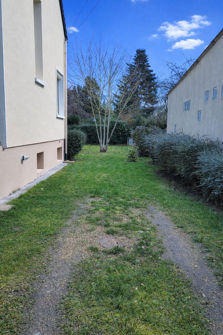 House D 939 in Mainvilliers