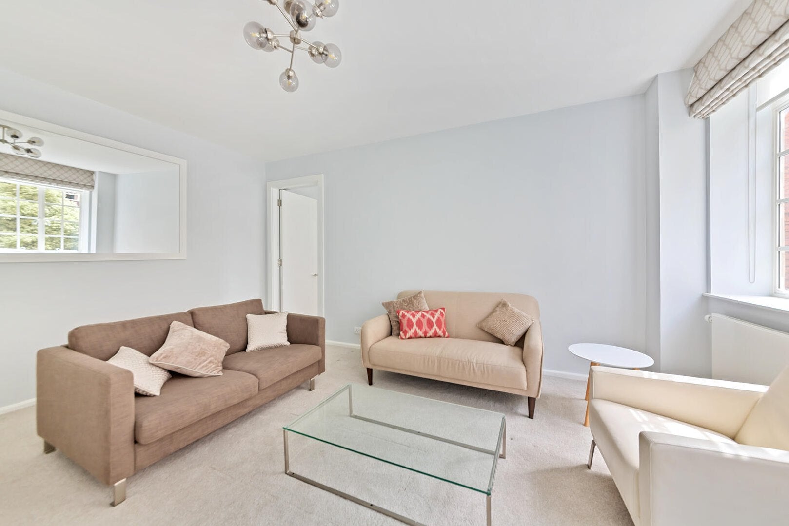 Flat Whitehead's Grove in Greater London