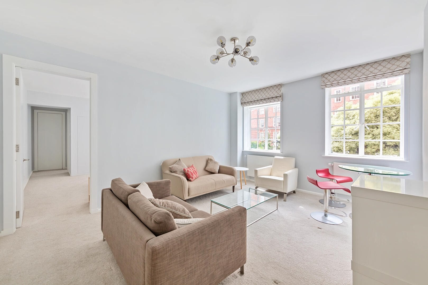 Flat Whitehead's Grove in Greater London