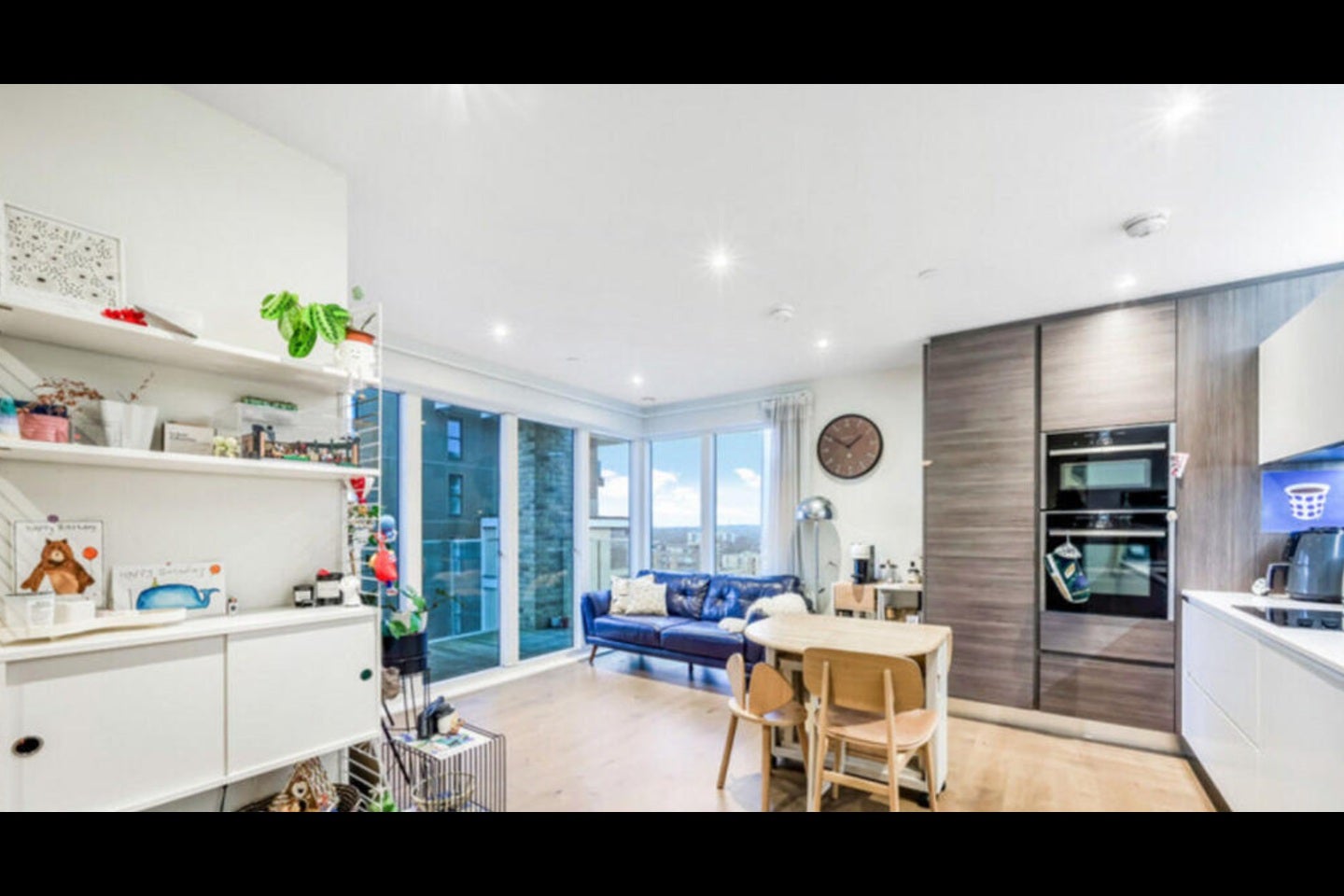 Flat Pegler Square in Greater London