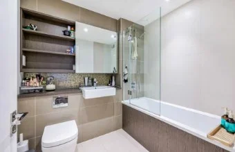 Flat Pegler Square in Greater London