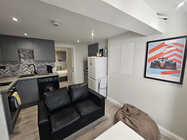 Flat Hedley Street in Maidstone