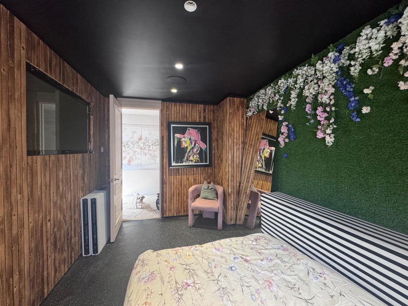 Room Glebe Street in Penarth