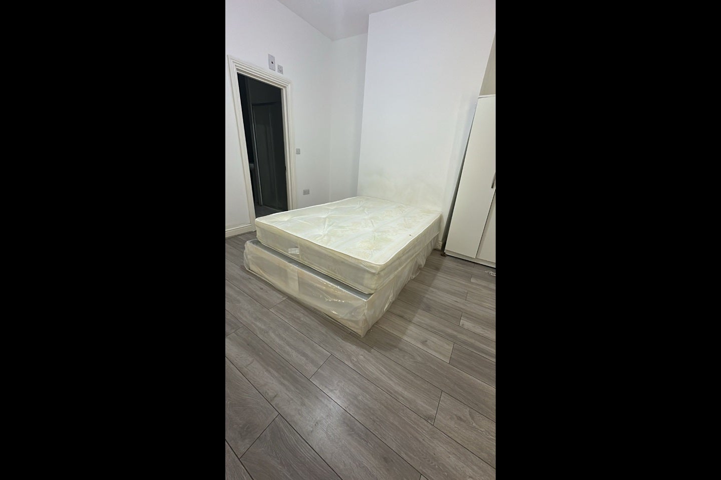 Room Eversleigh Road in Greater London