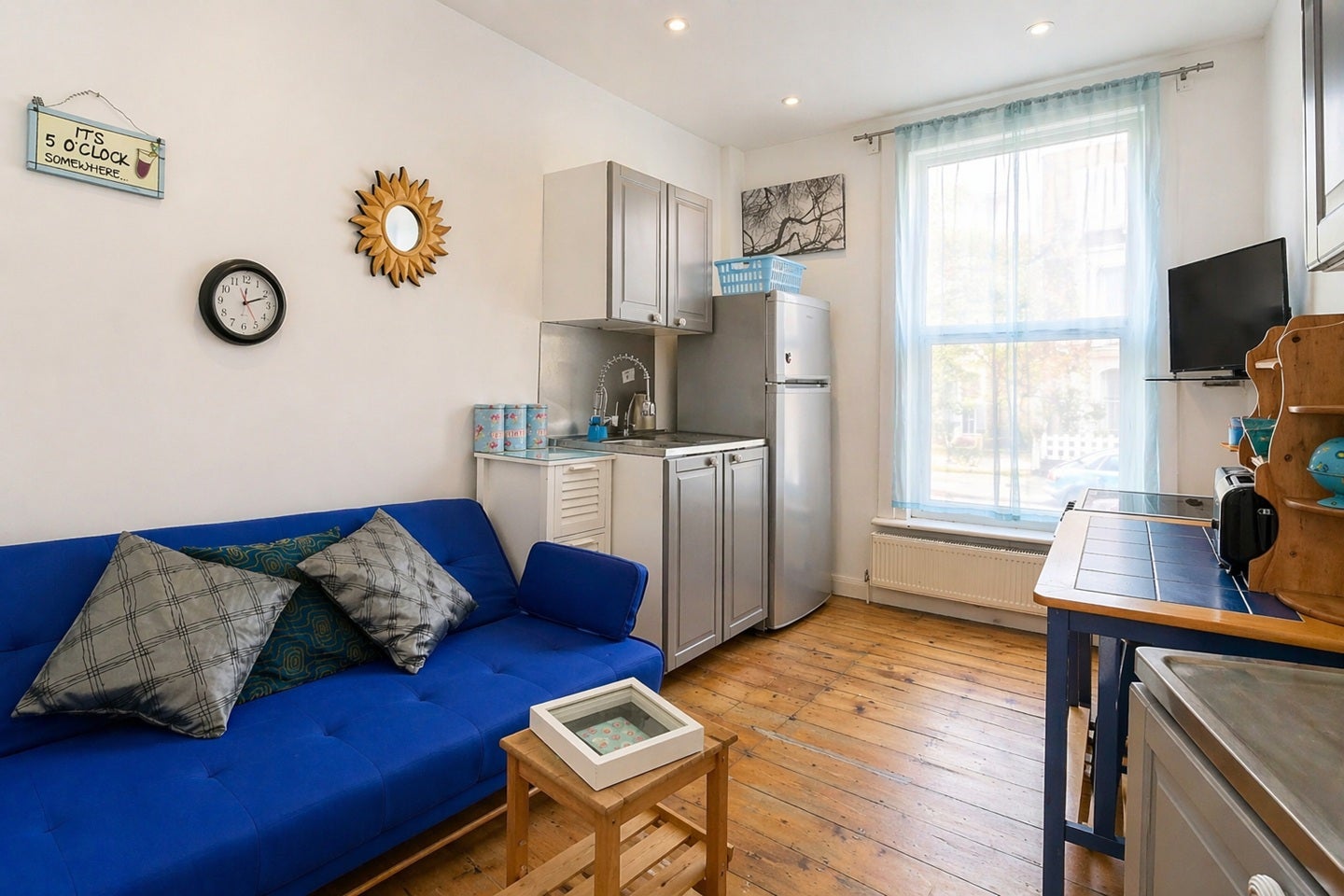 Flat Jackson Road in Greater London