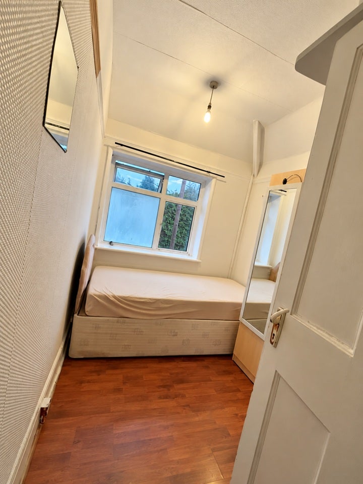 Room Bishop's Road in Greater London