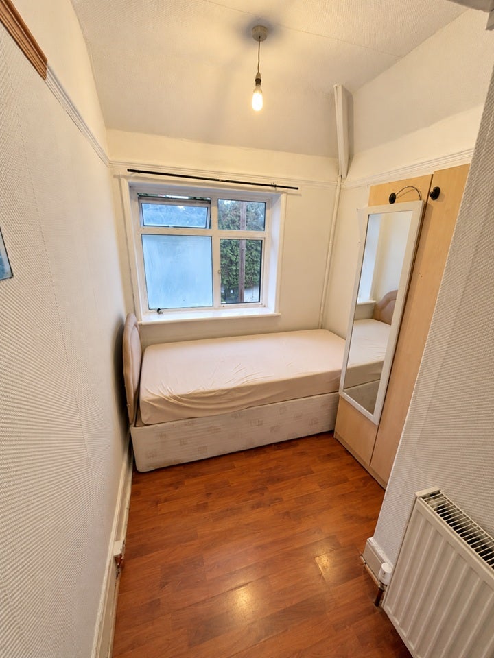 Room Bishop's Road in Greater London
