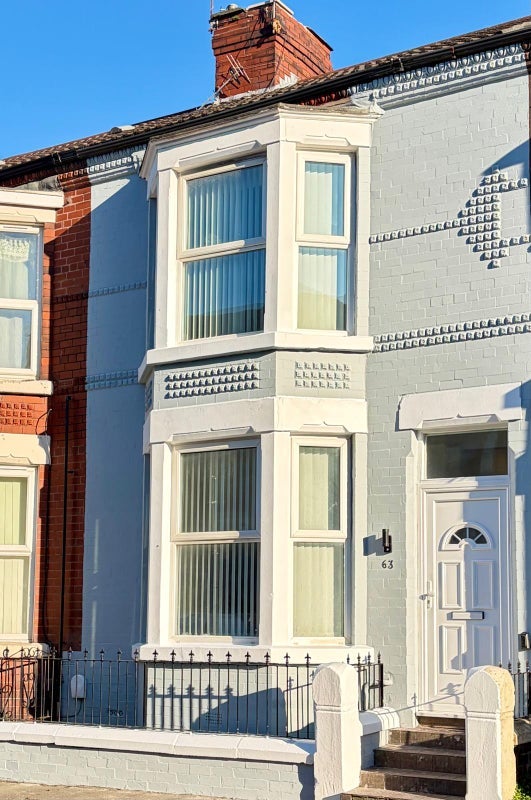 Room Bedford Road in Liverpool