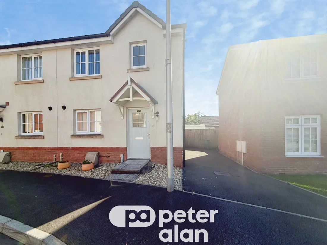 House Brynteg Green in Beddau