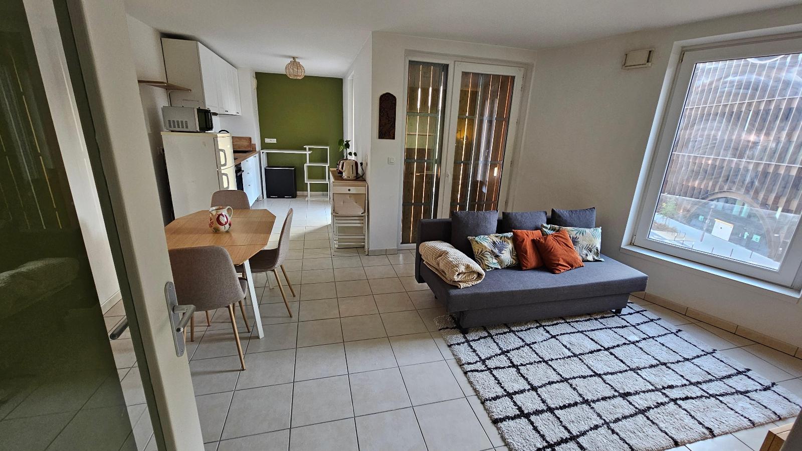 Flat Rue René Viviani in Nantes