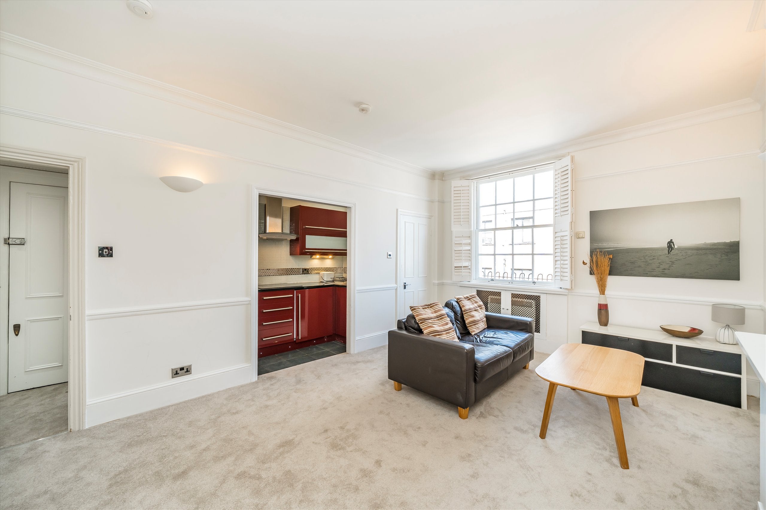 Flat Lowndes Street in City of Westminster