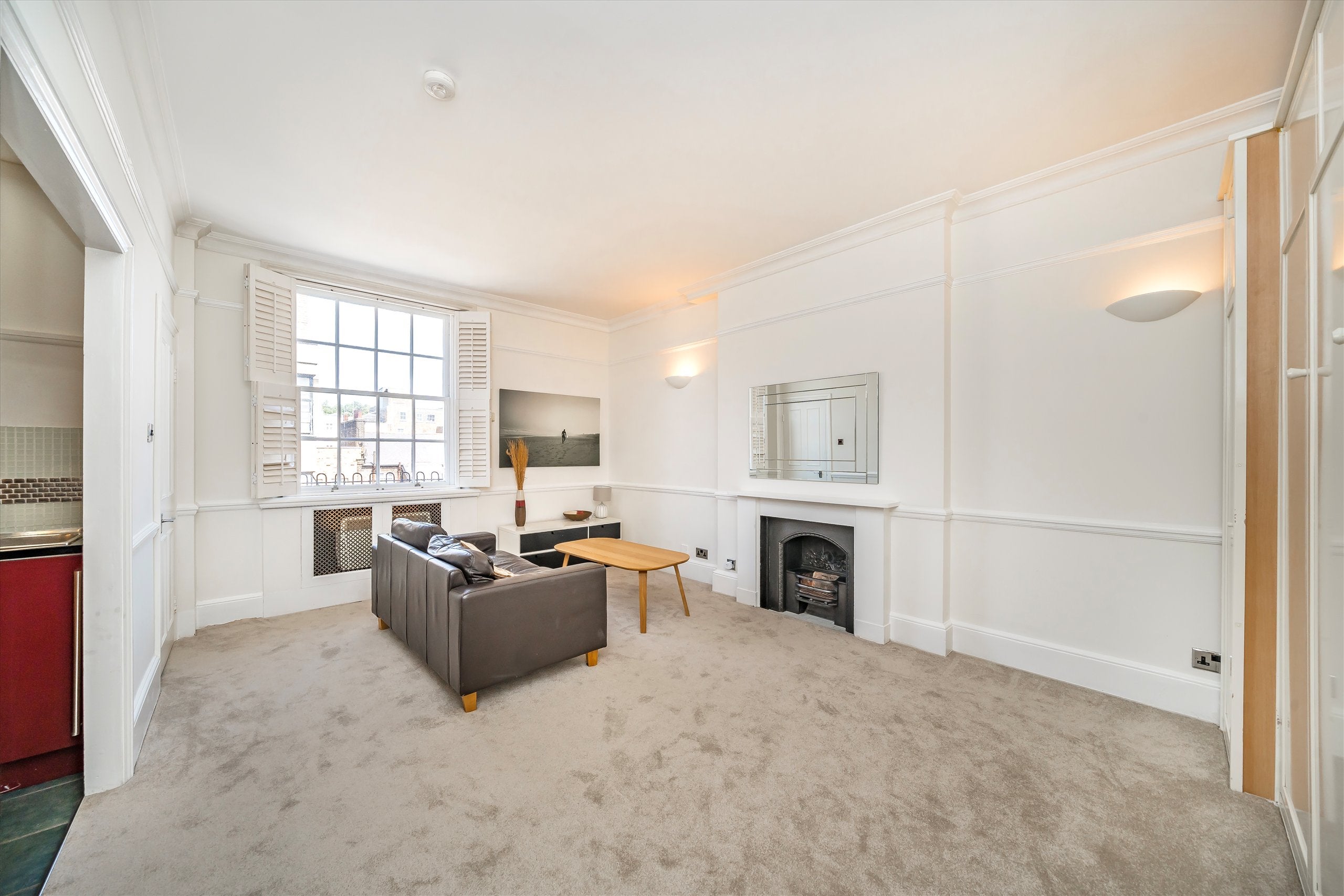Flat Lowndes Street in City of Westminster