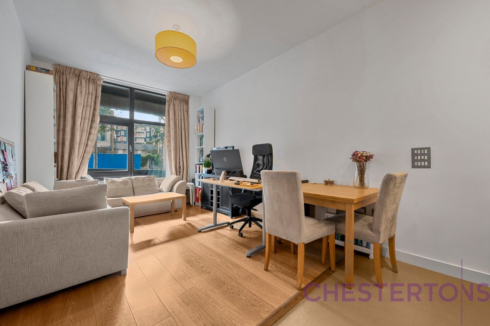 Flat Annandale Road in Greater London