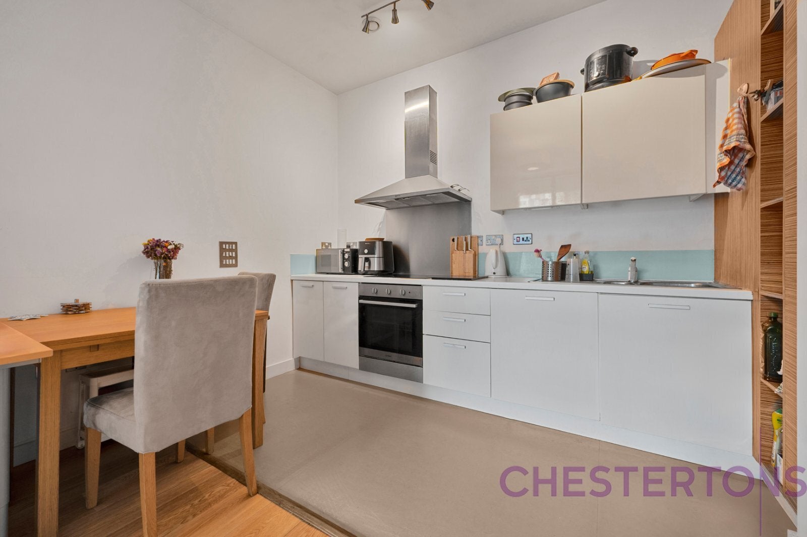 Flat Annandale Road in Greater London