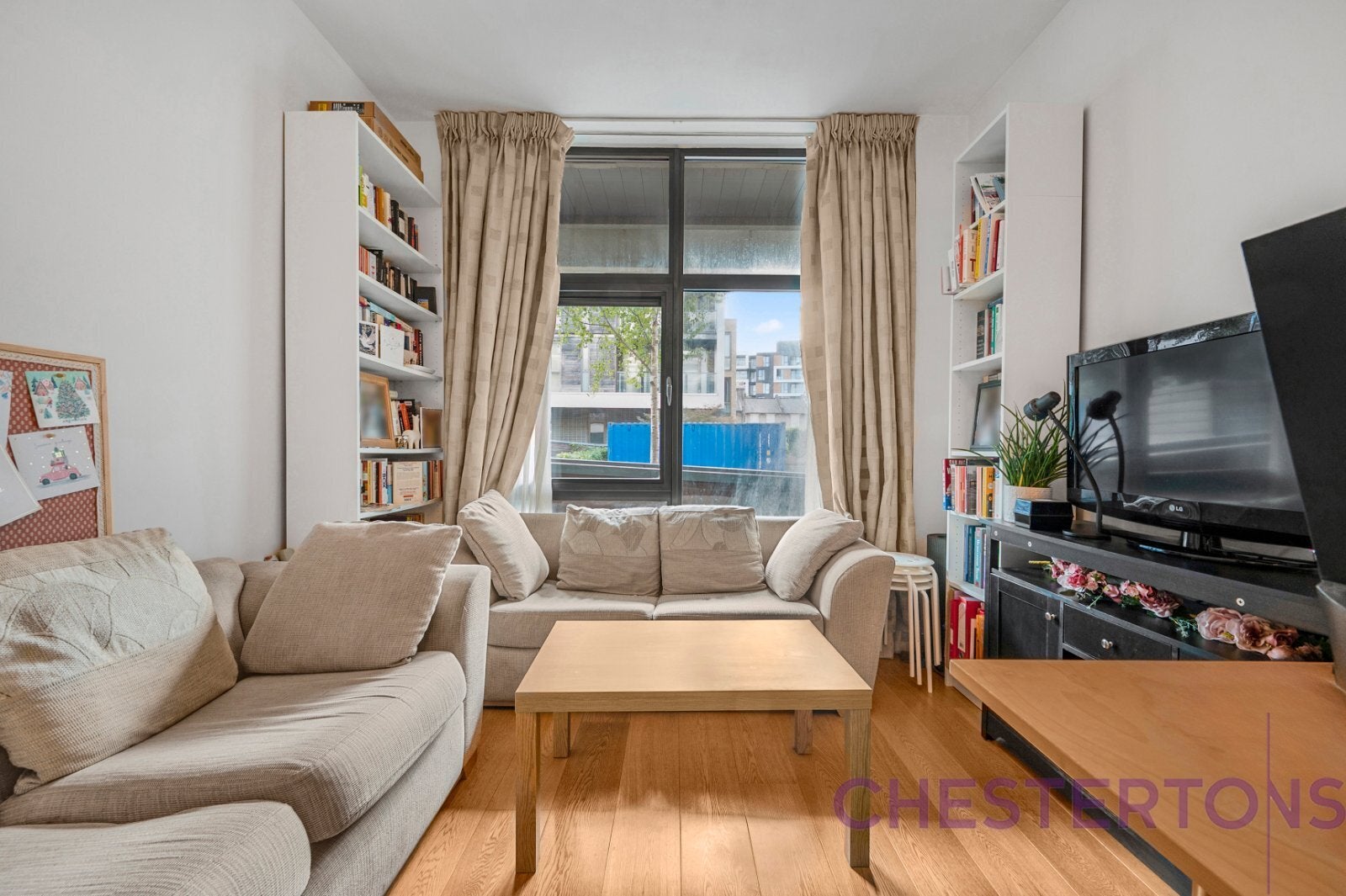 Flat Annandale Road in Greater London
