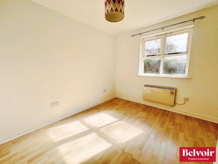 Flat Stapleford Close in Chelmsford