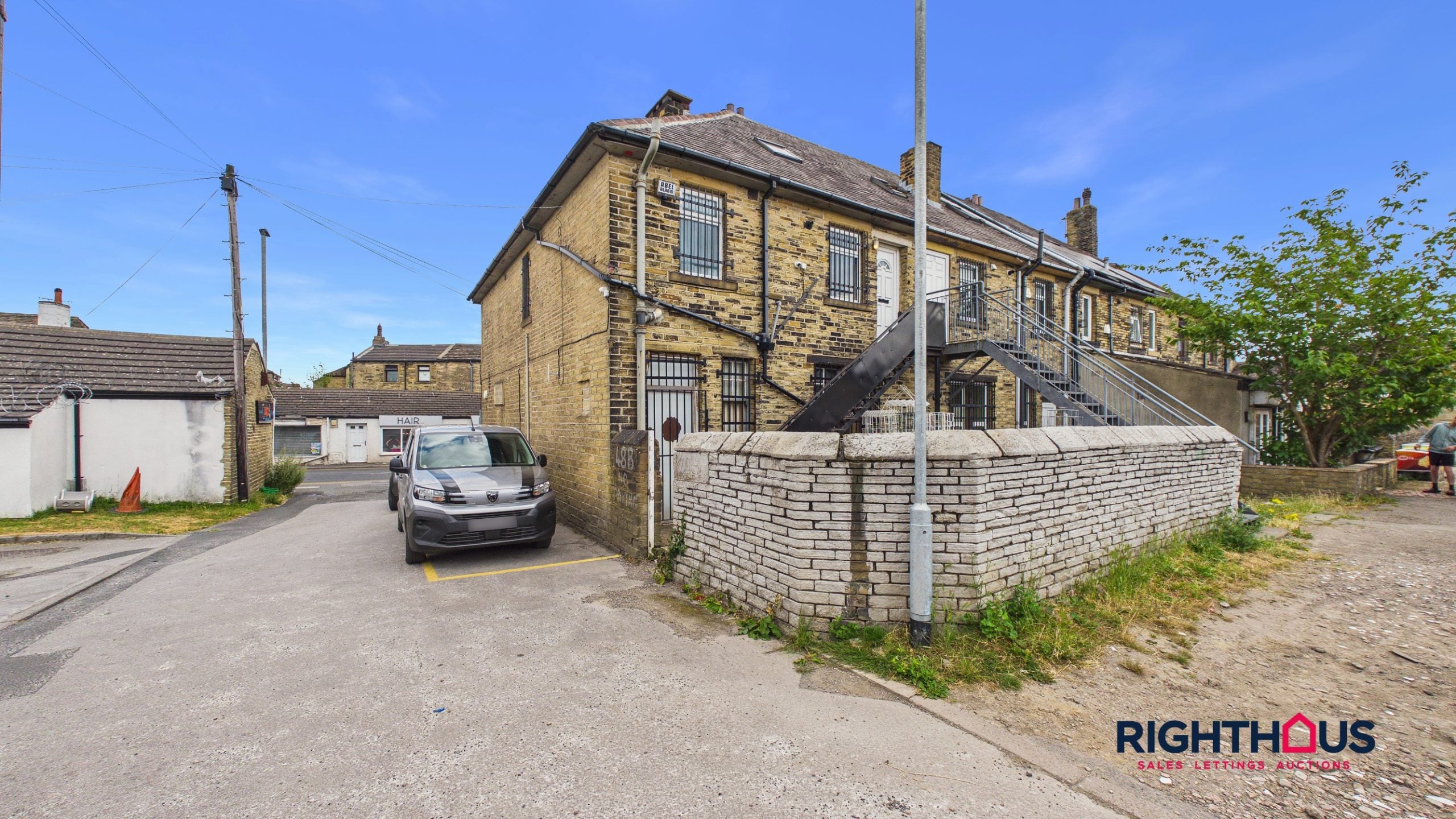 Flat Town Gate in Bradford