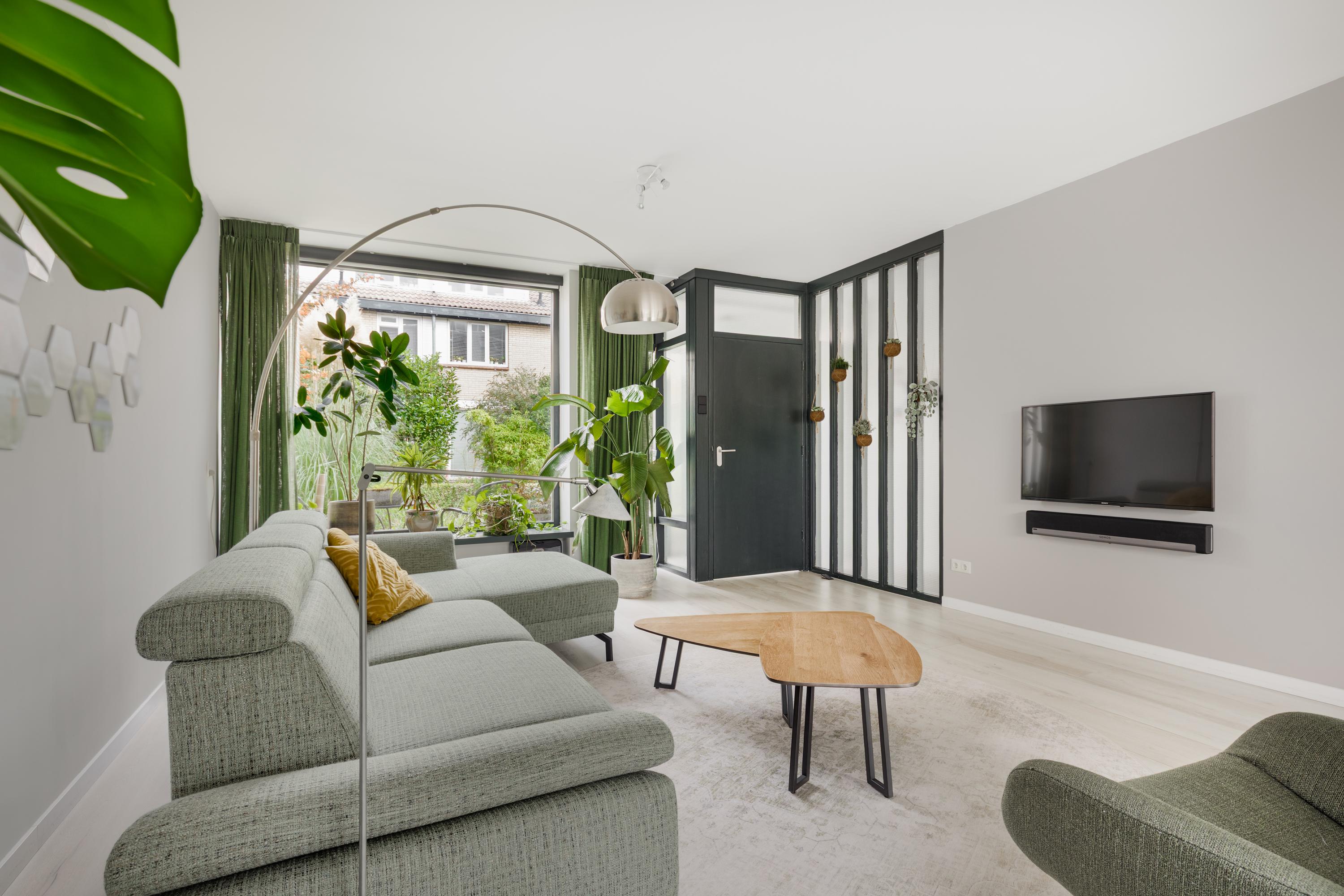 Tussenwoning te koop: Kempen 87, Haarlem