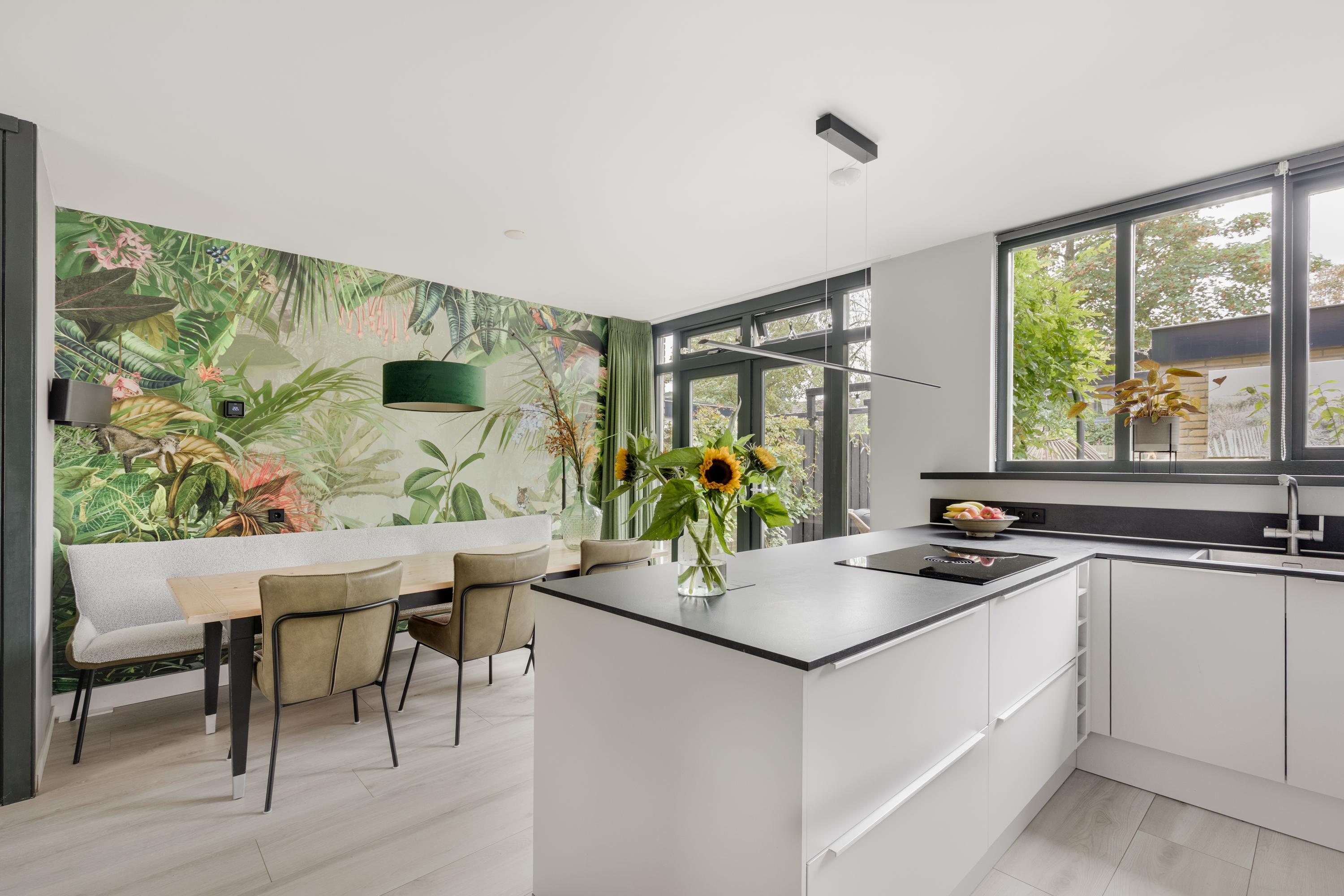 Tussenwoning te koop: Kempen 87, Haarlem