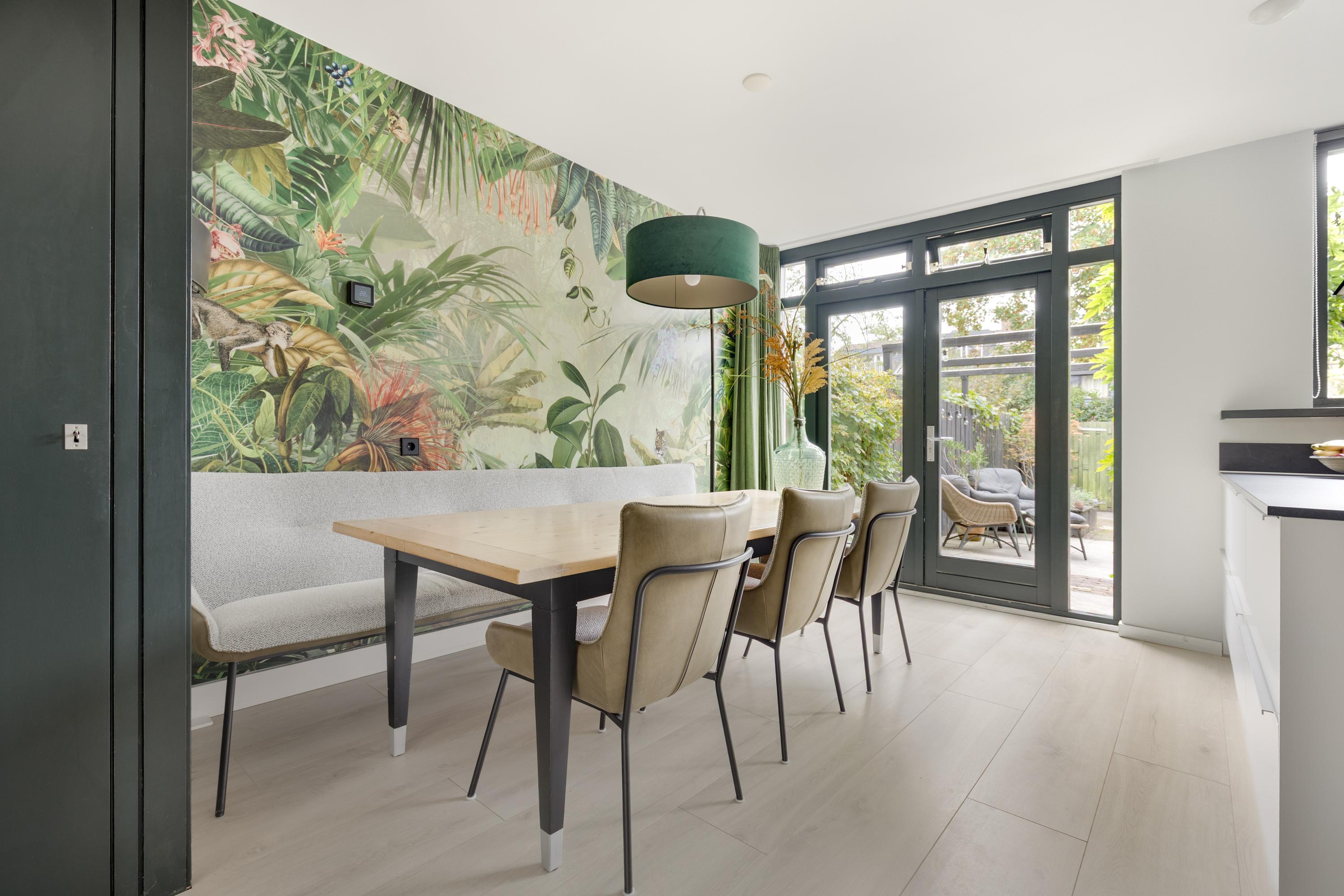 Tussenwoning te koop: Kempen 87, Haarlem