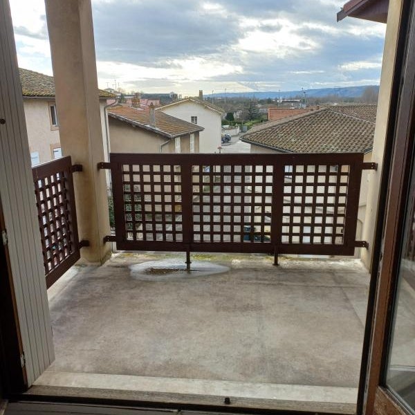 Flat Rue Sergent Geoffray in Saint-Maurice-l'Exil