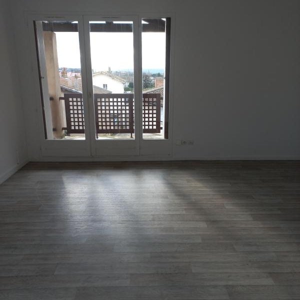 Flat Rue Sergent Geoffray in Saint-Maurice-l'Exil