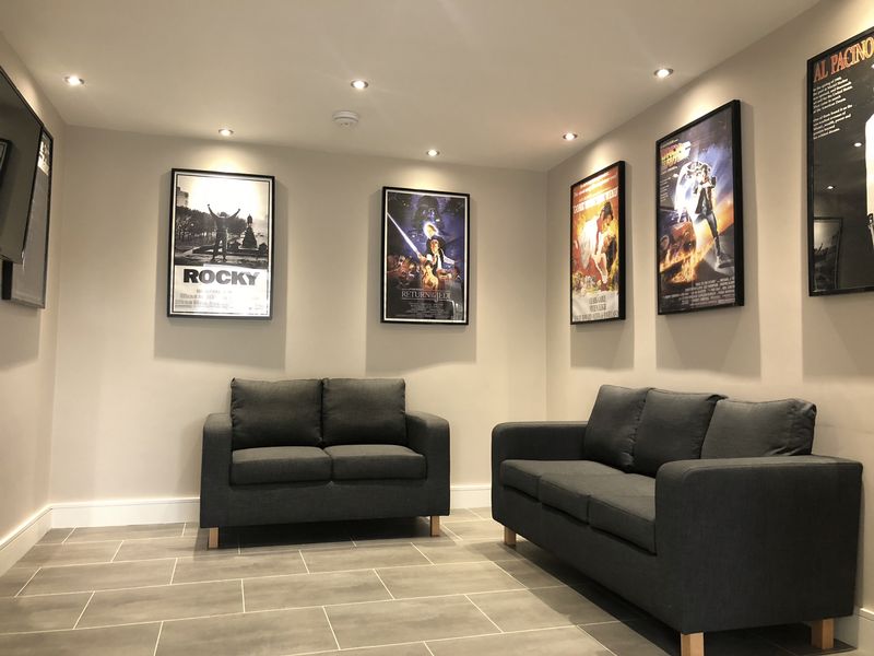Room Essex Close in Worcester