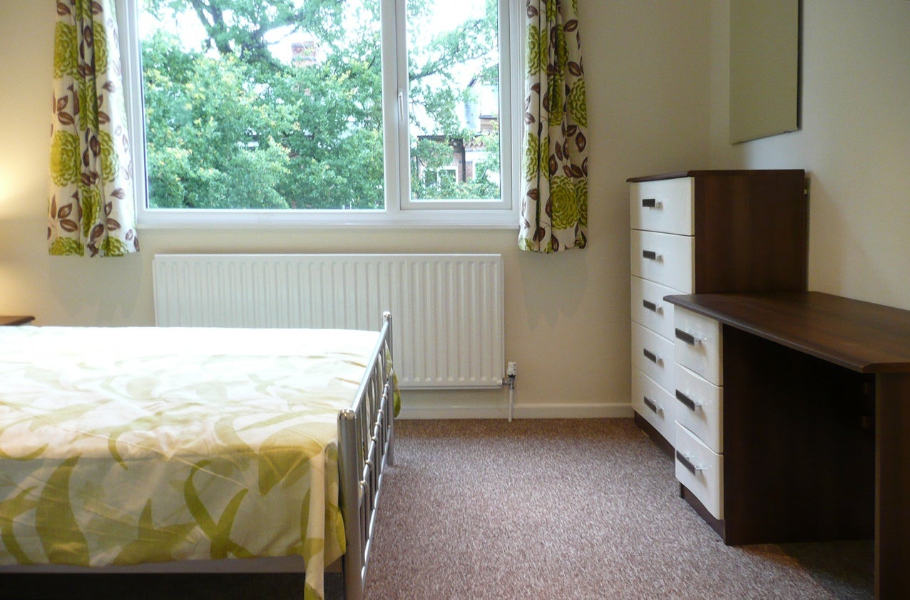 Room Hamilton Road in Nottingham